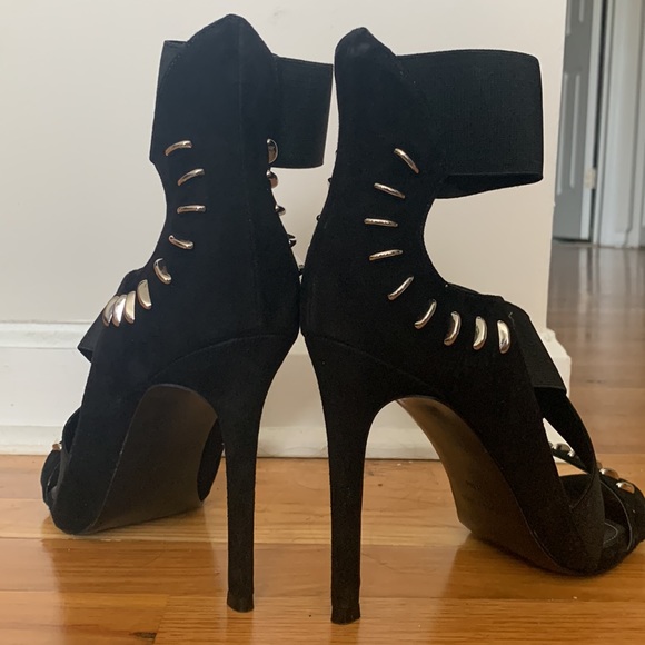NWOT Kendall & Kylie Black Strappy Stilettos - Picture 2 of 5